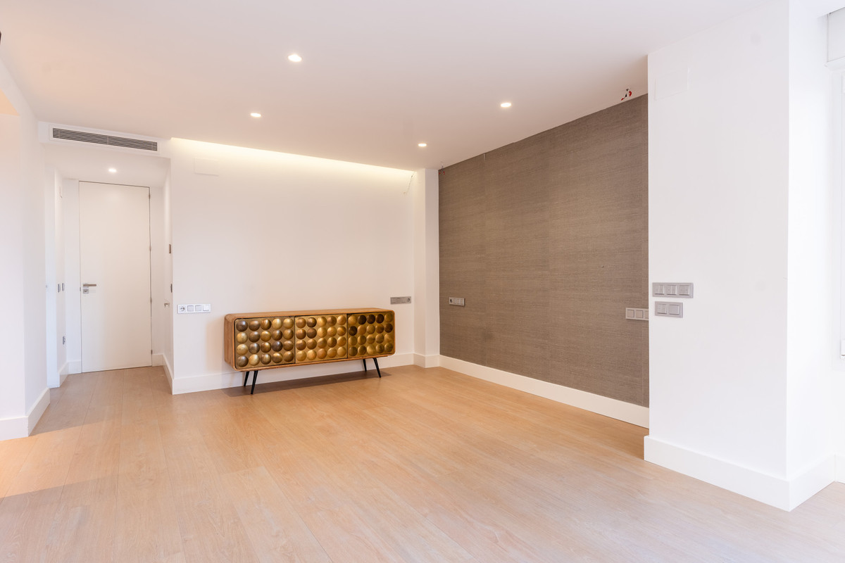 Drie-slaapkamer appartement in Málaga Centrum in Málaga Centro - foto 4