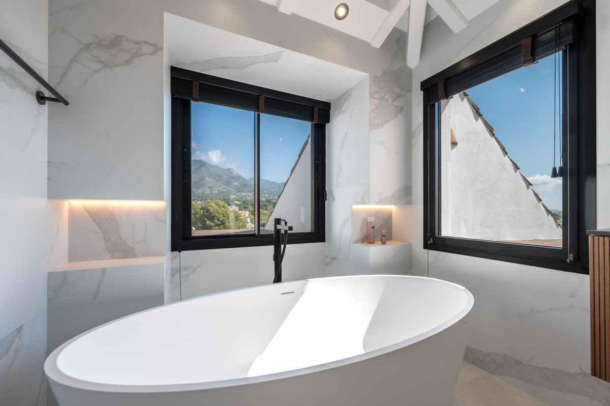 Drie-slaapkamer duplex penthouse op Marbella’s Golden Mile in The Golden Mile - foto 19