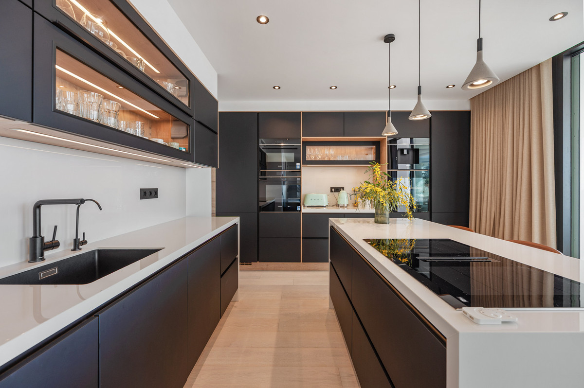 Drie-slaapkamer duplex penthouse op Marbella’s Golden Mile in The Golden Mile - foto 3