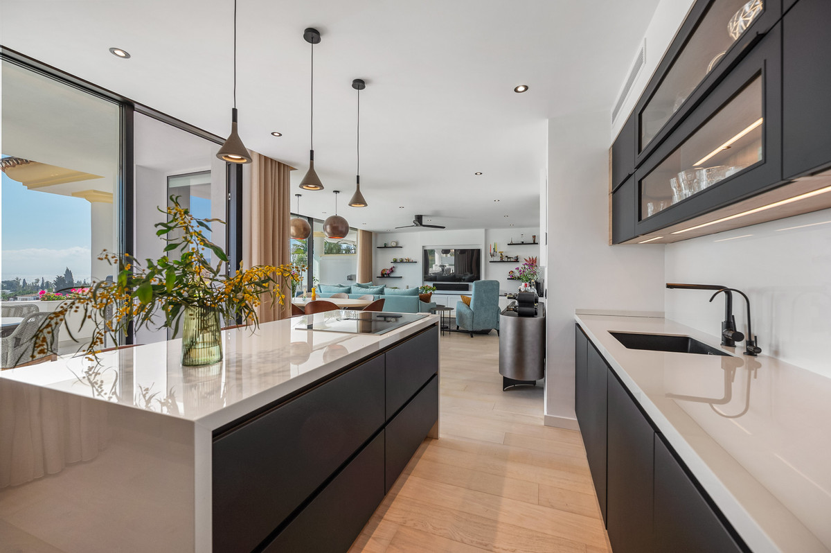 Drie-slaapkamer duplex penthouse op Marbella’s Golden Mile in The Golden Mile - foto 8