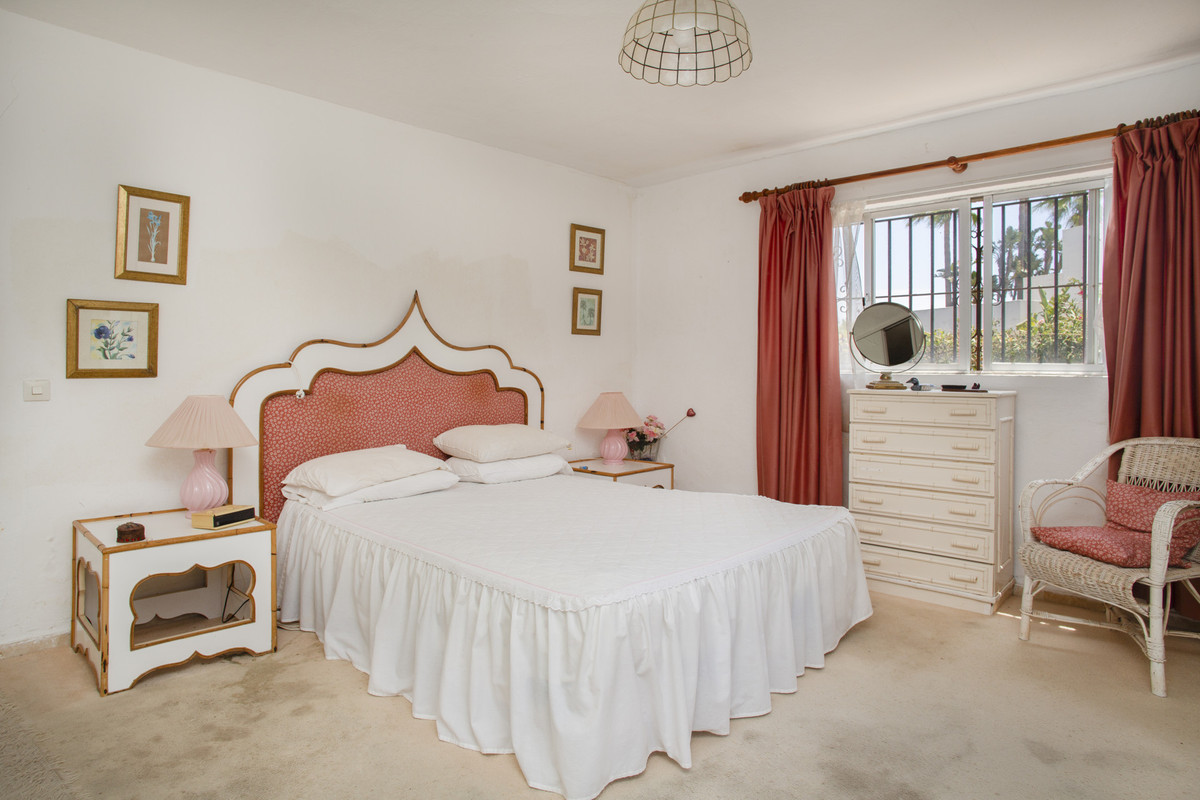 4-slaapkamer villa Guadalmina Baja | Frontline golf en strand nabij in Guadalmina Baja - foto 9