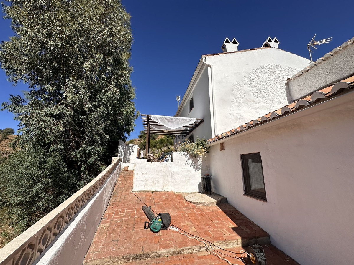Finca met 6 slaapkamers in Comares in Comares - foto 11
