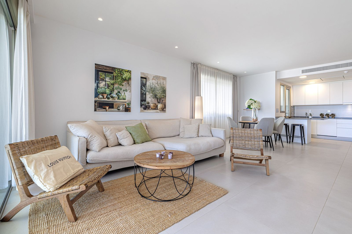 3-slaapkamer appartement in Estepona – Las Mesas Scenic, €799.000 in Estepona - foto 3