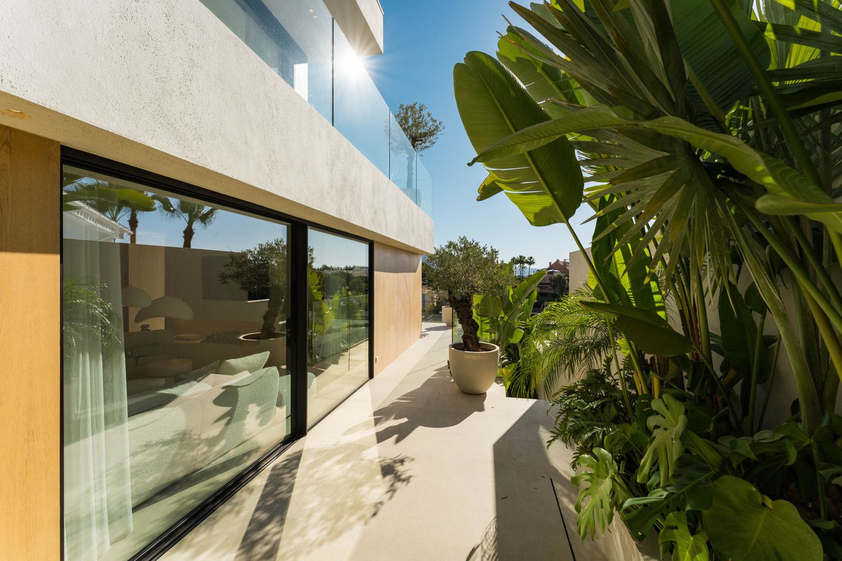 Villa met 5 slaapkamers in Nueva Andalucía in Nueva Andalucía - foto 9