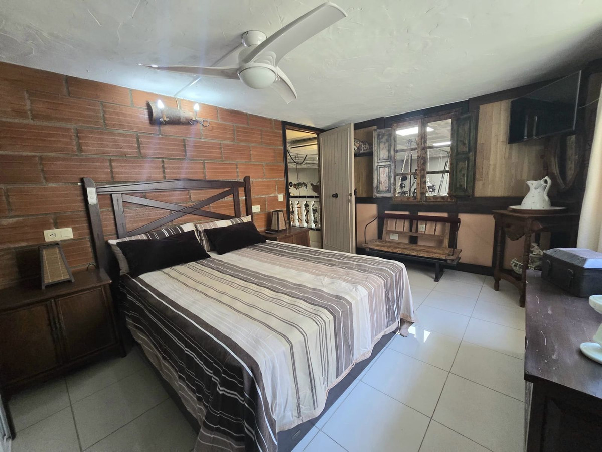 Vrijstaande villa met 5 slaapkamers in Rincón de la Victoria in Rincón de la Victoria - foto 14