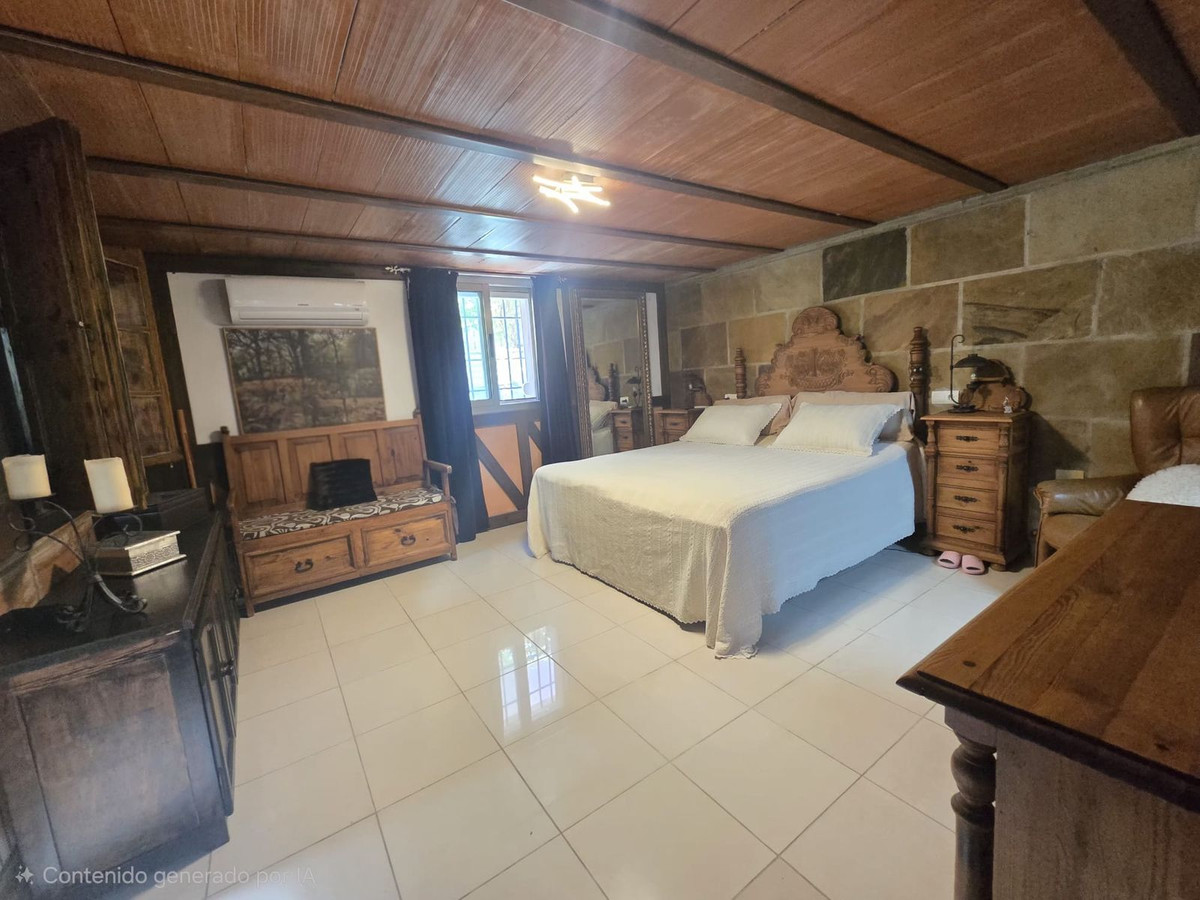 Vrijstaande villa met 5 slaapkamers in Rincón de la Victoria in Rincón de la Victoria - foto 6