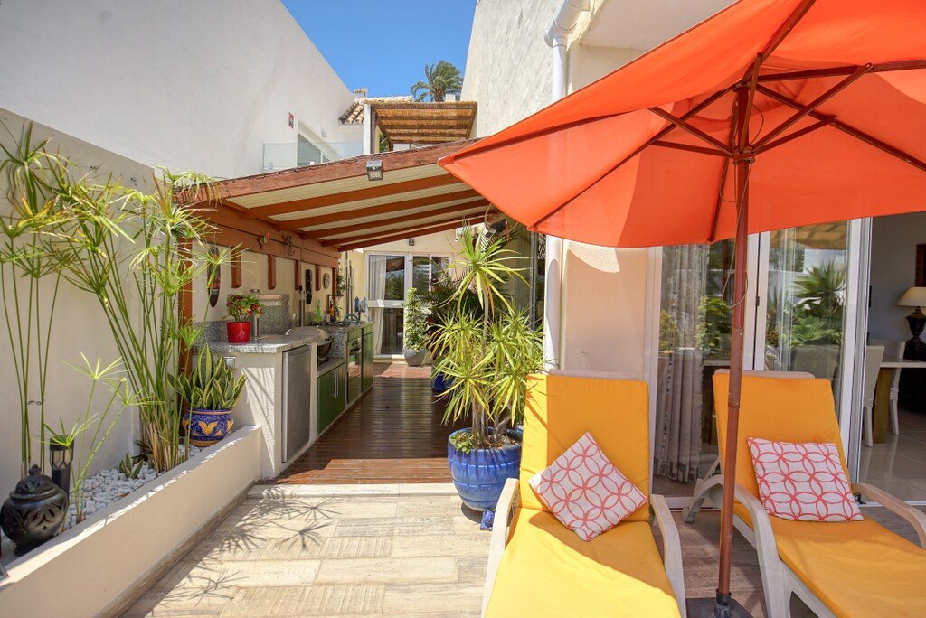 Ruime 4-slaapkamerwoning in Altos de Aloha, Nueva Andalucía in Nueva Andalucía - foto 6