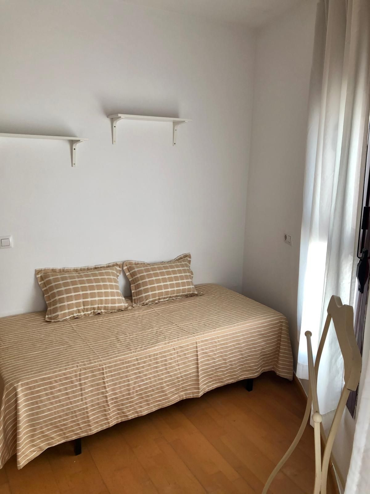 Appartement met 2 slaapkamers in Estepona — Calle Terraza / Plaza del Rocío in Estepona - foto 11