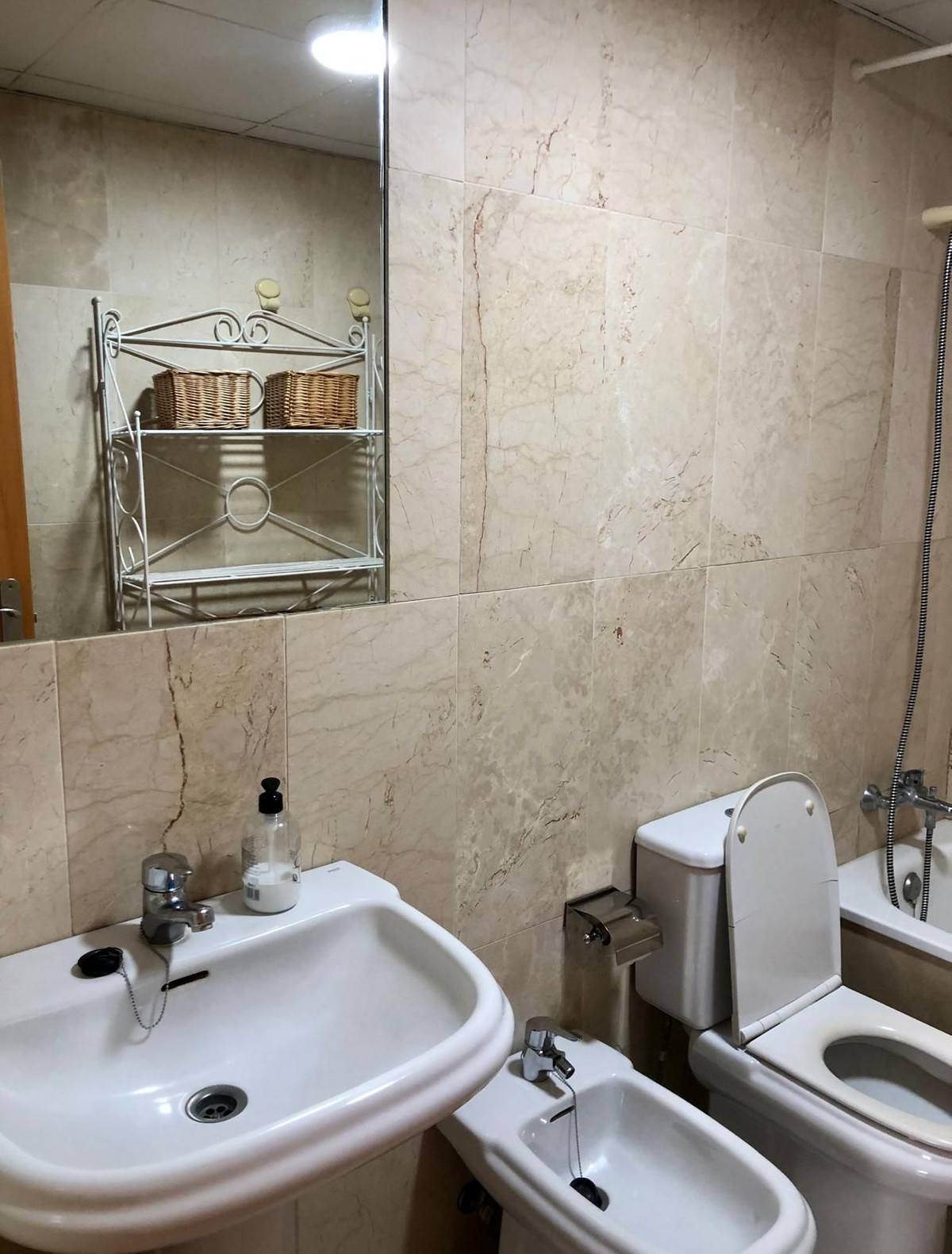 Appartement met 2 slaapkamers in Estepona — Calle Terraza / Plaza del Rocío in Estepona - foto 9