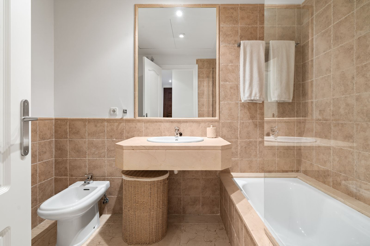 Appartement met 2 slaapkamers in Benahavís in Benahavís - foto 18