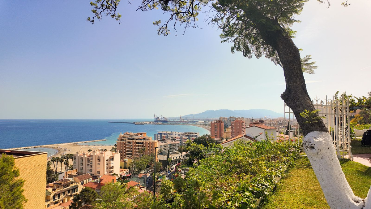 Vrijstaande villa met 10 slaapkamers in Málaga Centrum in Málaga Centro - foto 12