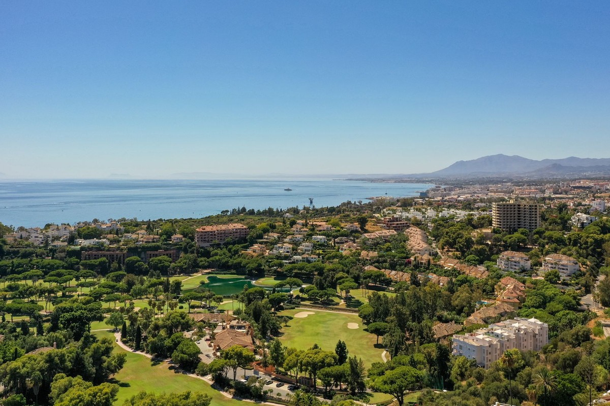 Luxe villa Marbella met 4 slaapkamers en panoramisch zeezicht in Marbella - foto 19