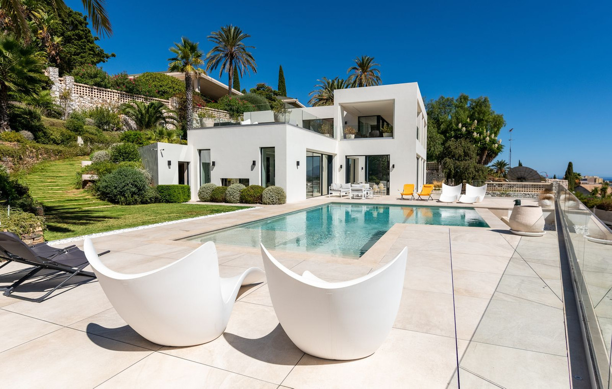 Luxe villa Marbella met 4 slaapkamers en panoramisch zeezicht in Marbella - foto 4