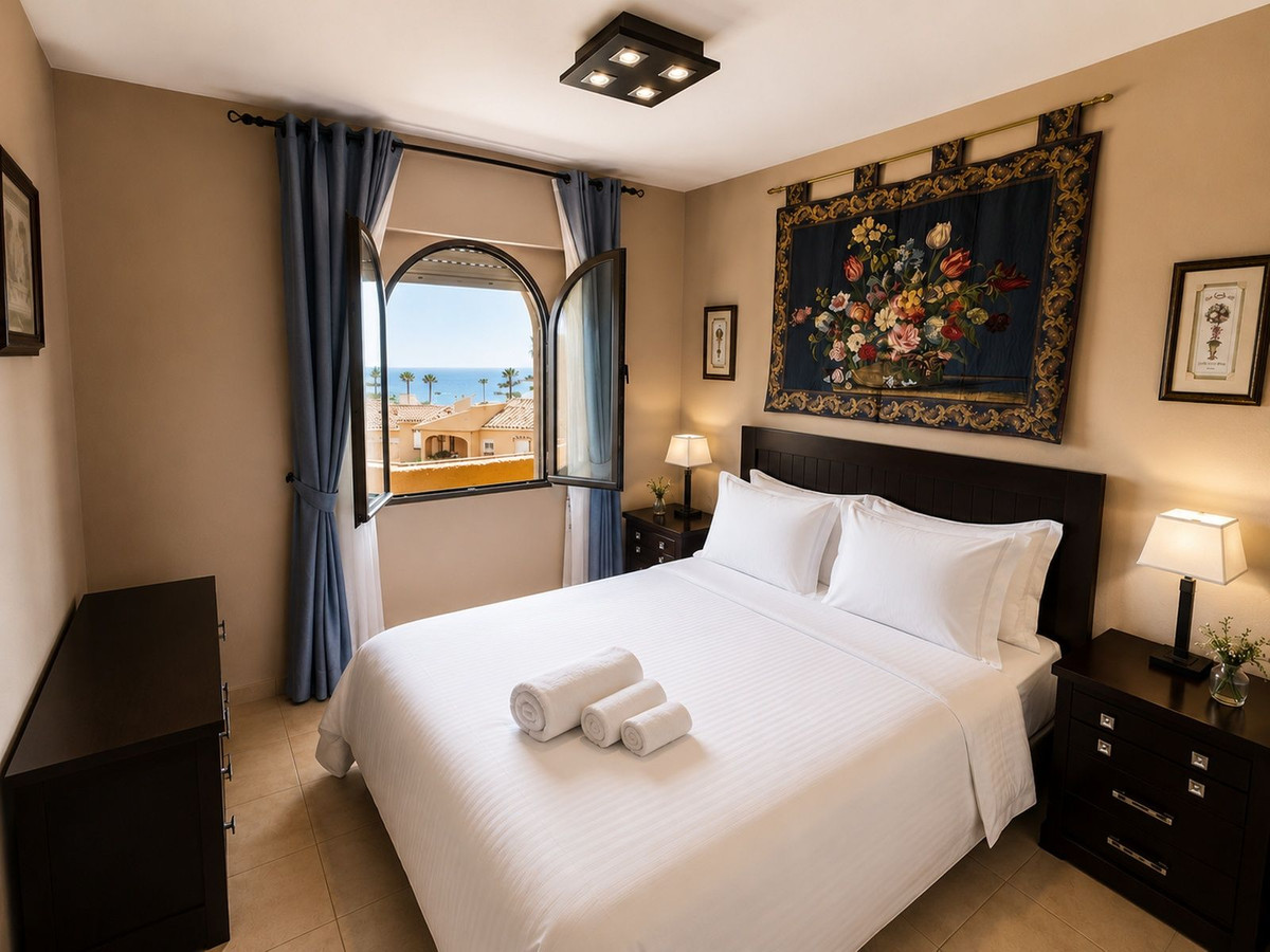 Twee-slaapkamerappartement in El Faro in El Faro - foto 2