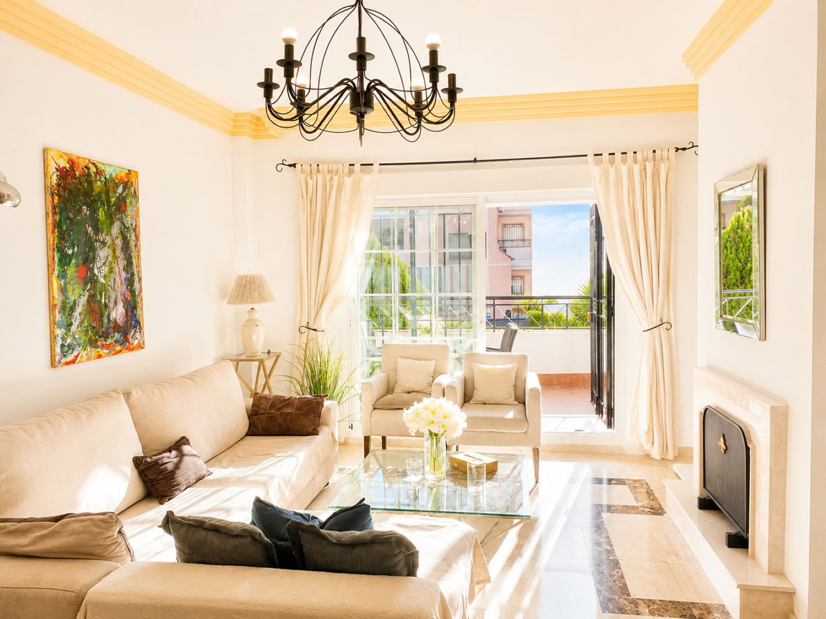 Appartement met drie slaapkamers in Nueva Andalucía in Nueva Andalucía - foto 2