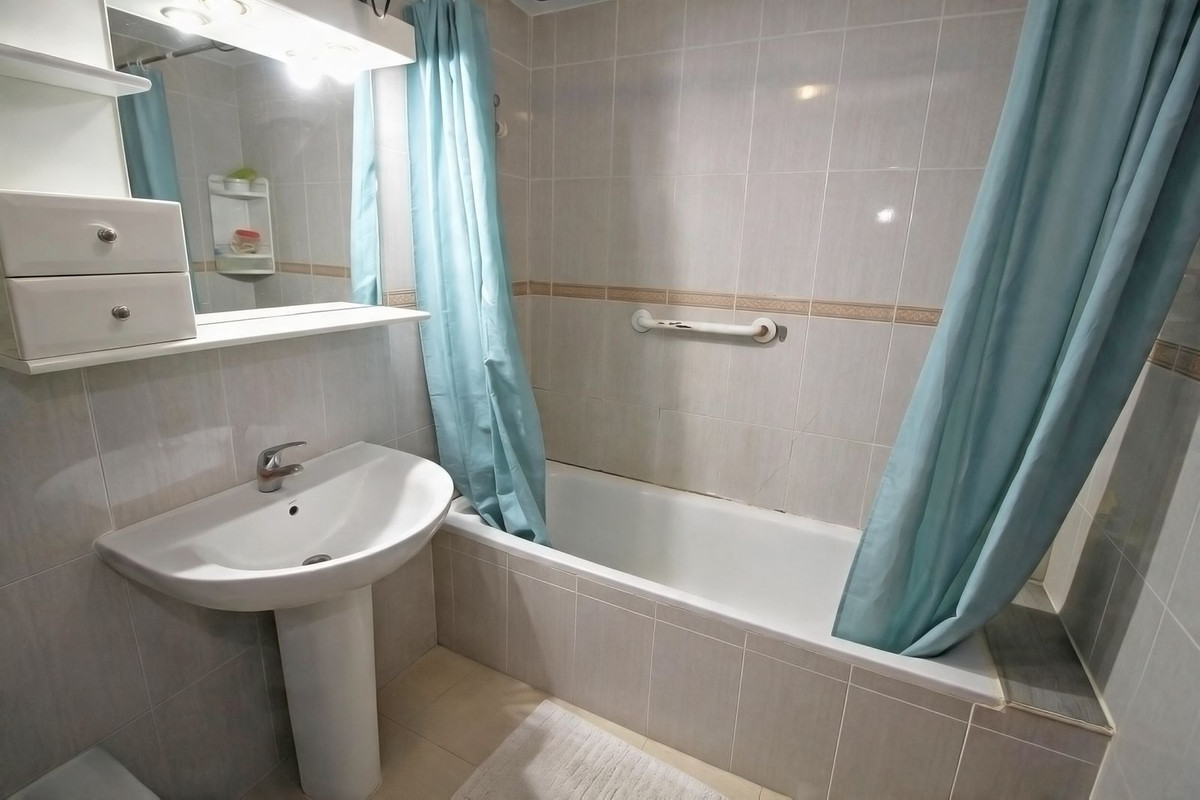 2-slaapkamer appartement in Las Lagunas, Mijas Costa in Mijas Costa - foto 18