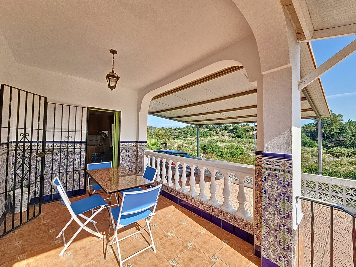 Finca met 3 slaapkamers in El Padron (Estepona-Oost) in El Padron - foto 9