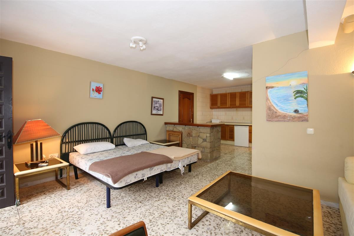 Villa met zeezicht en 4 slaapkamers in Estepona in Estepona - foto 12