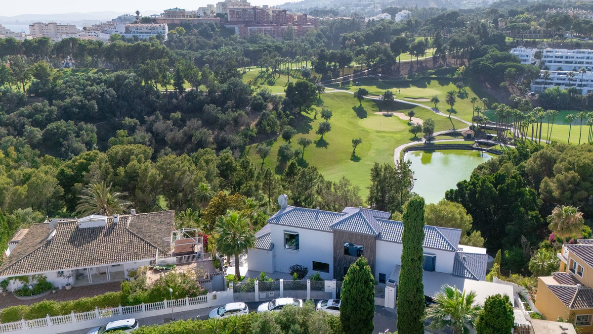7-slaapkamer villa aan Torrequebrada Golf in Torrequebrada - foto 3