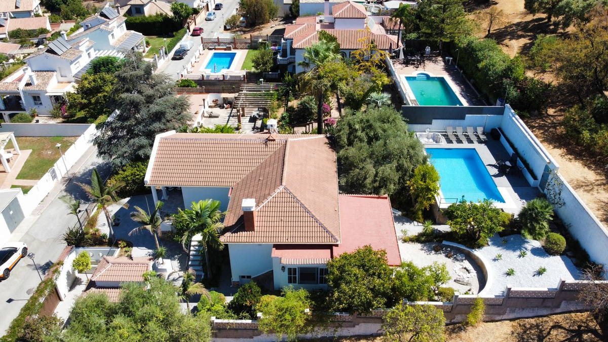 Villa met 4 slaapkamers in Alhaurín de la Torre in Alhaurín de la Torre - foto 2