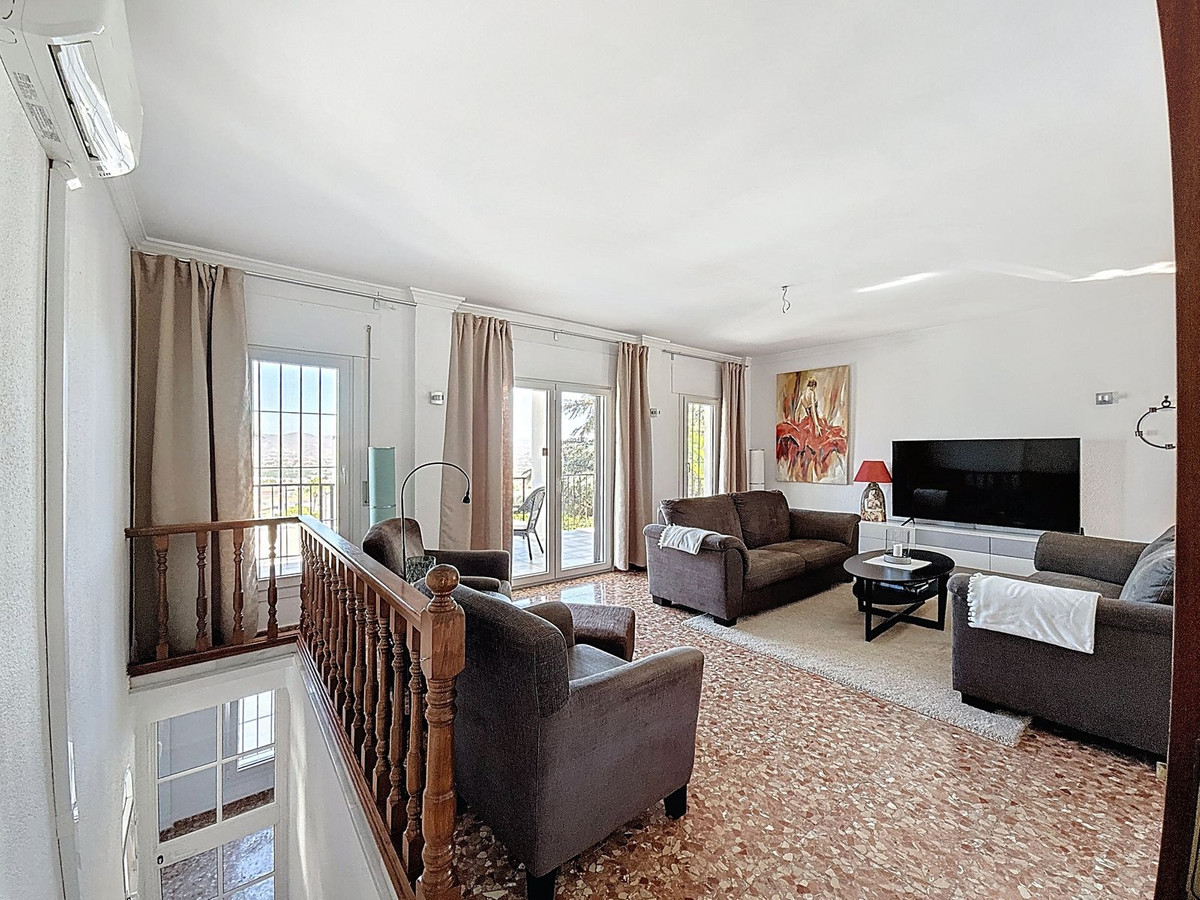Villa met 4 slaapkamers in Alhaurín de la Torre in Alhaurín de la Torre - foto 14