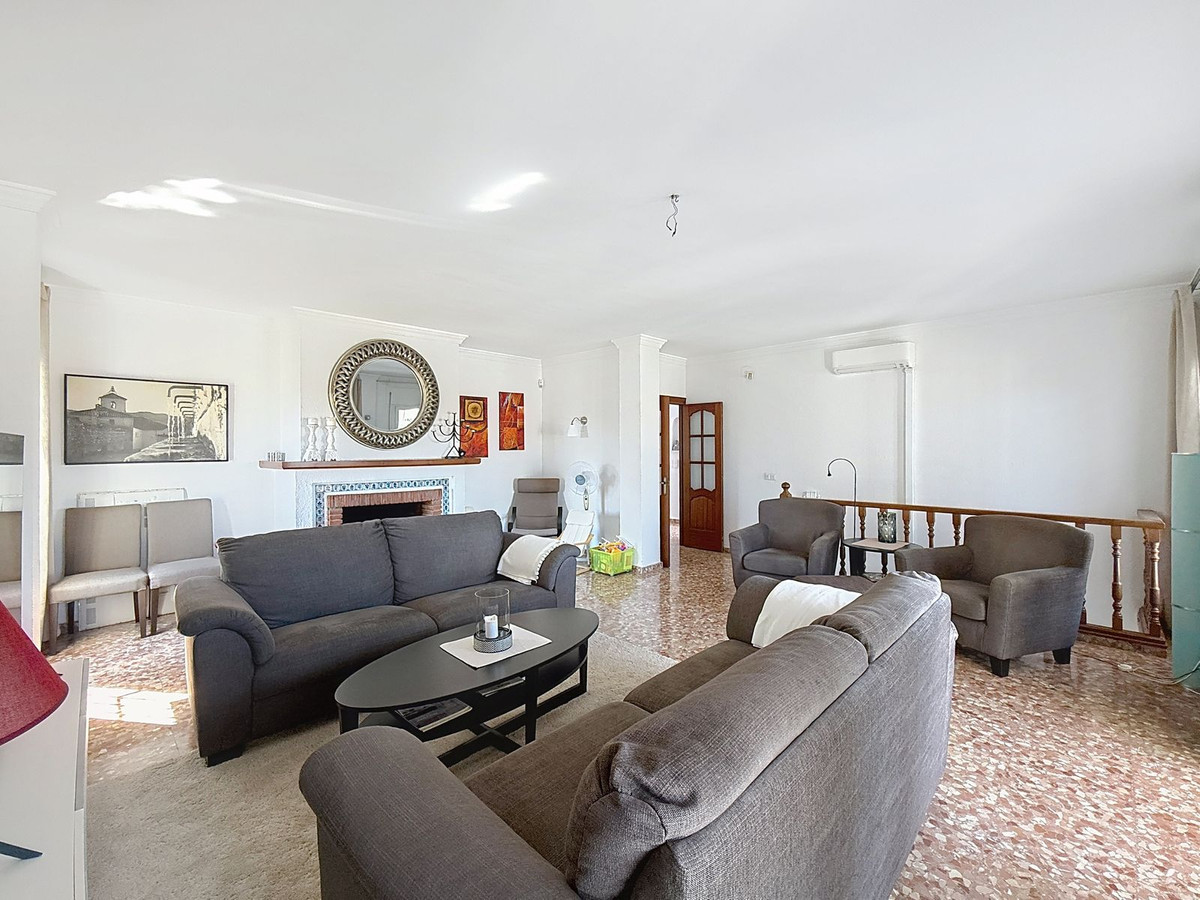 Villa met 4 slaapkamers in Alhaurín de la Torre in Alhaurín de la Torre - foto 16