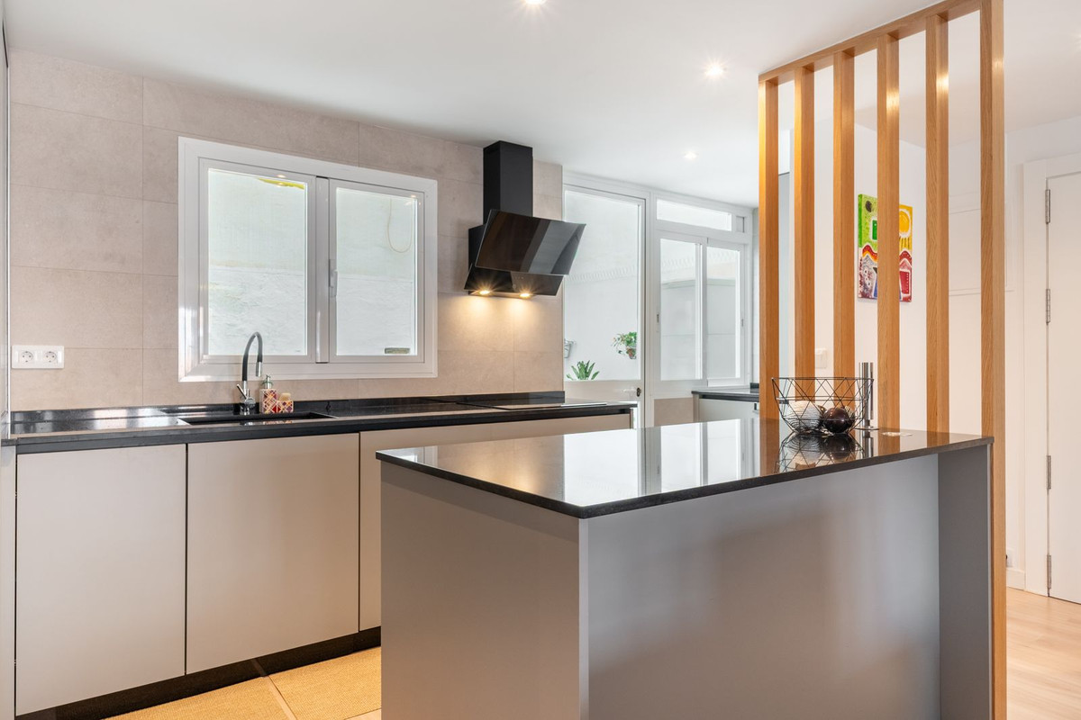 Drie-slaapkamer appartement in Málaga Centrum in Málaga Centro - foto 8