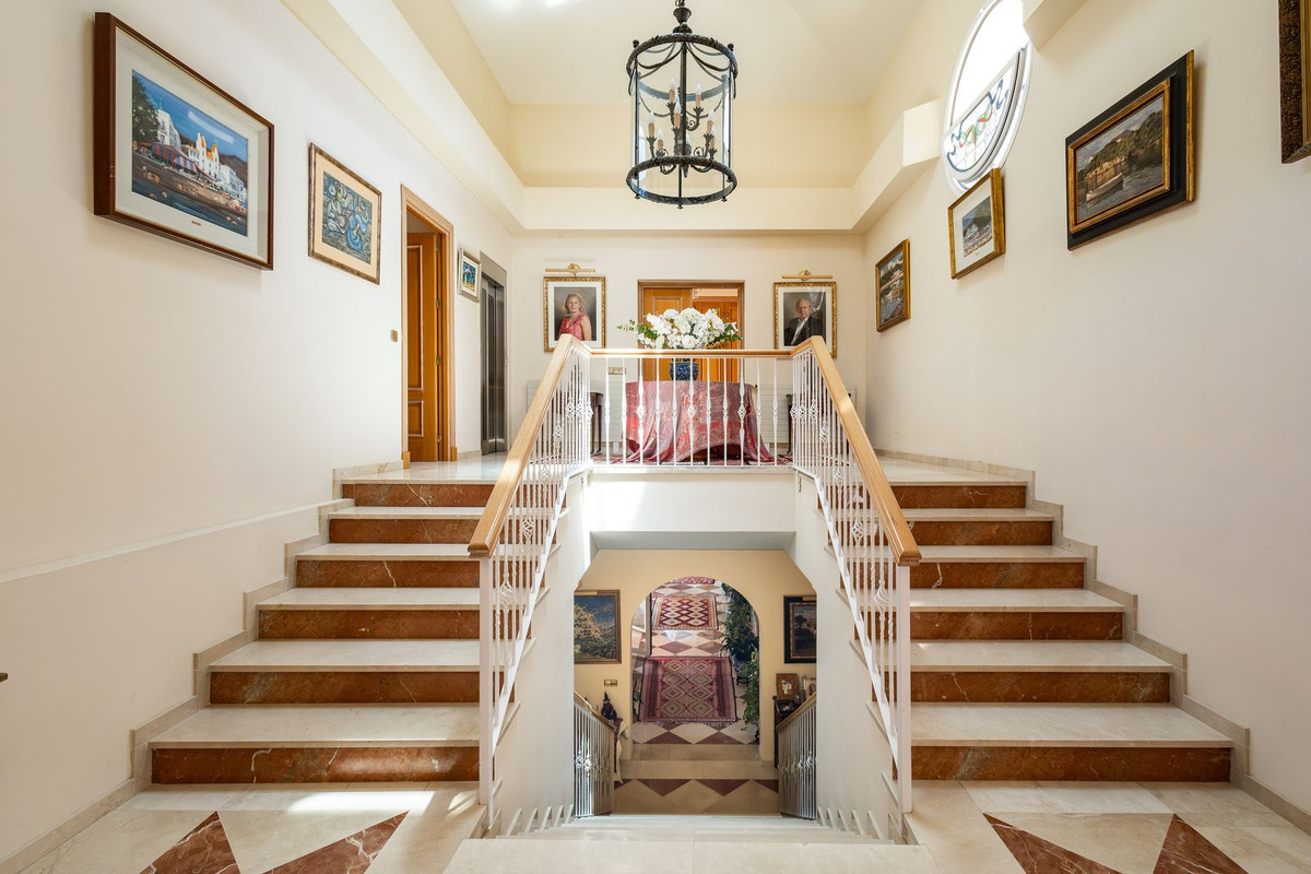 7-slaapkamer villa in El Paraiso, Benahavís in El Paraiso - foto 11