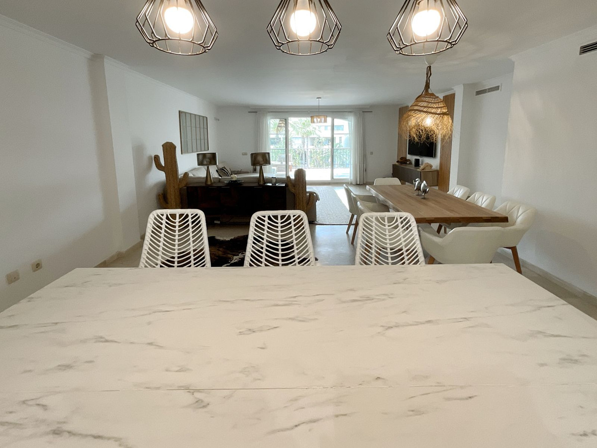 Drie-slaapkamer appartement op een van de exclusieve eilanden van Sotogrande Marina - foto 9