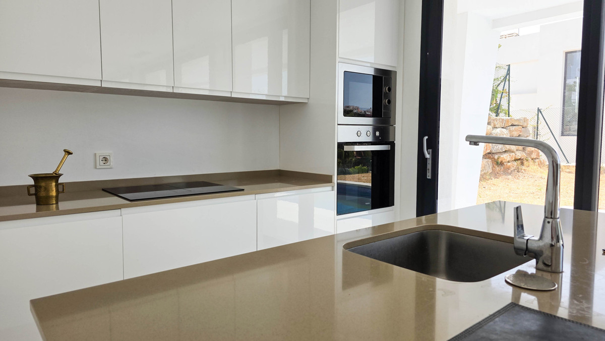 3-slaapkamer villa in La Duquesa, Los Hidalgos (Manilva) in La Duquesa - foto 15