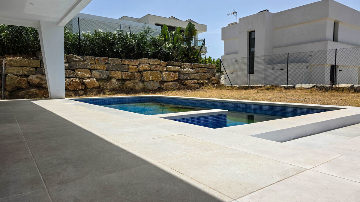 3-slaapkamer villa in La Duquesa, Los Hidalgos (Manilva) in La Duquesa - foto 8