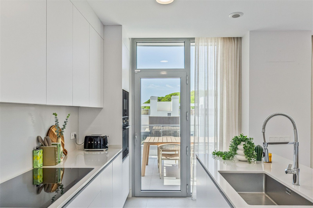Drie-slaapkamer duplex penthouse met privézwembad in Santa Clara, Marbella Oost in Santa Clara - foto 11