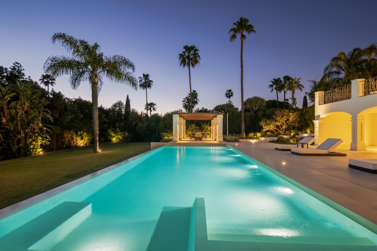 6-slaapkamer villa in Nueva Andalucía in Nueva Andalucía - foto 4