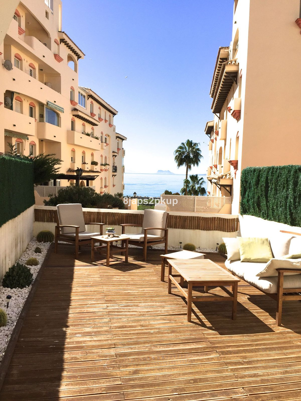 Charmant 1-slaapkamer appartement met ruim terras en zeezicht in Estepona in Estepona - foto 2