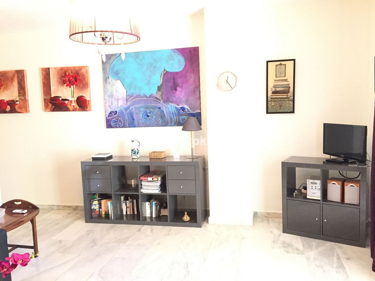 Charmant 1-slaapkamer appartement met ruim terras en zeezicht in Estepona in Estepona - foto 4