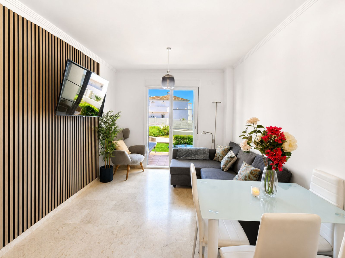 88 m² 3-slaapkamer appartement op begane grond in La Duquesa in La Duquesa - foto 2