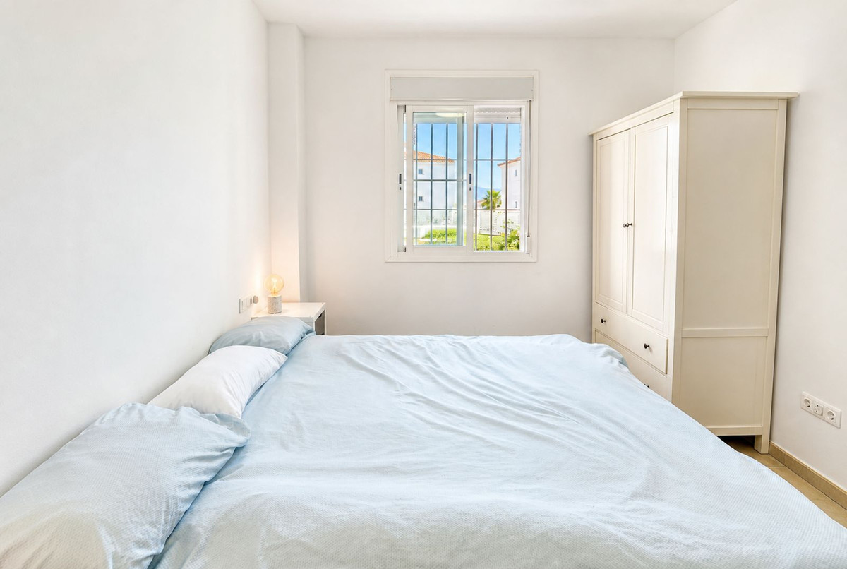 88 m² 3-slaapkamer appartement op begane grond in La Duquesa in La Duquesa - foto 14