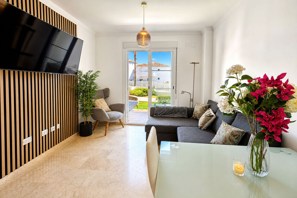 88 m² 3-slaapkamer appartement op begane grond in La Duquesa in La Duquesa - foto 6