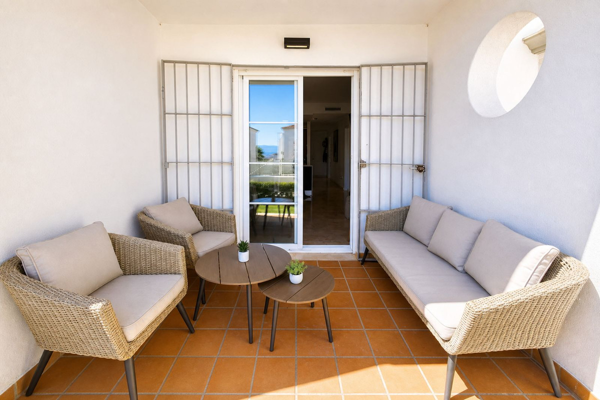 88 m² 3-slaapkamer appartement op begane grond in La Duquesa in La Duquesa - foto 8