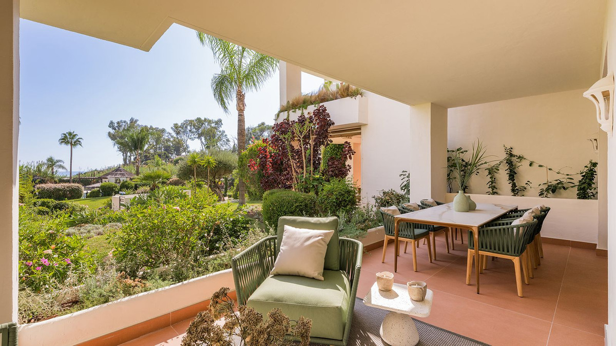 Drie-slaapkamer appartement aan het strand in de Nieuwe Gouden Mijl, Costa del Sol in New Golden Mile - foto 2