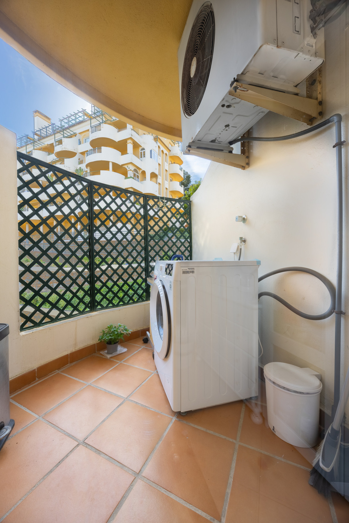 Appartement met 2 slaapkamers in Nueva Andalucía in Nueva Andalucía - foto 17