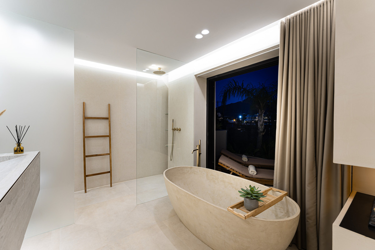 5-slaapkamer villa in Nueva Andalucía in Nueva Andalucía - foto 17
