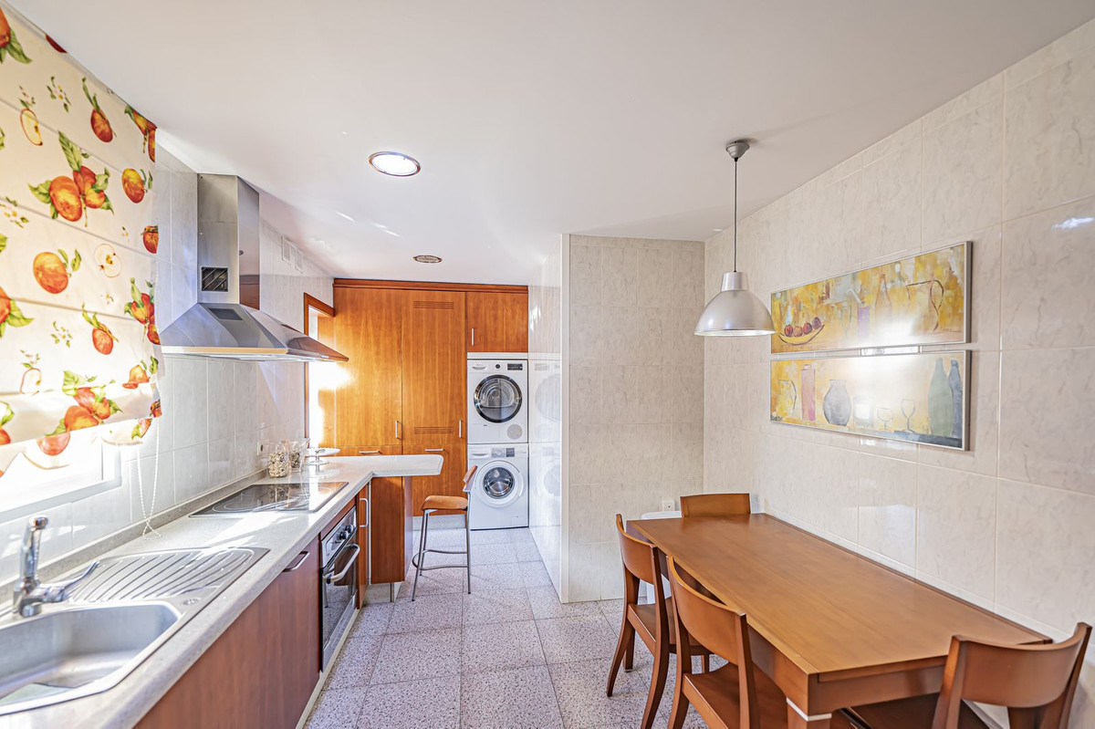 Vrijstaande villa met 5 slaapkamers in Marbella in Marbella - foto 6