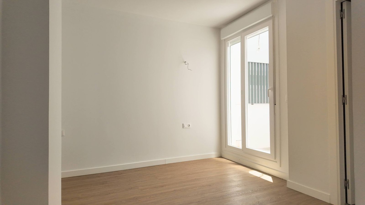 Nieuw 2-slaapkamer appartement met zeezicht in Torreblanca in Torreblanca - foto 7