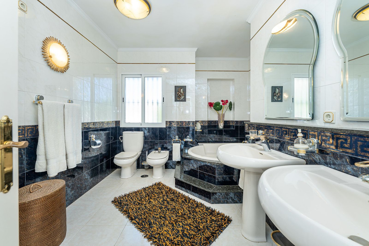 Vrijstaande villa met drie slaapkamers in El Chaparral, Mijas Costa in El Chaparral - foto 8