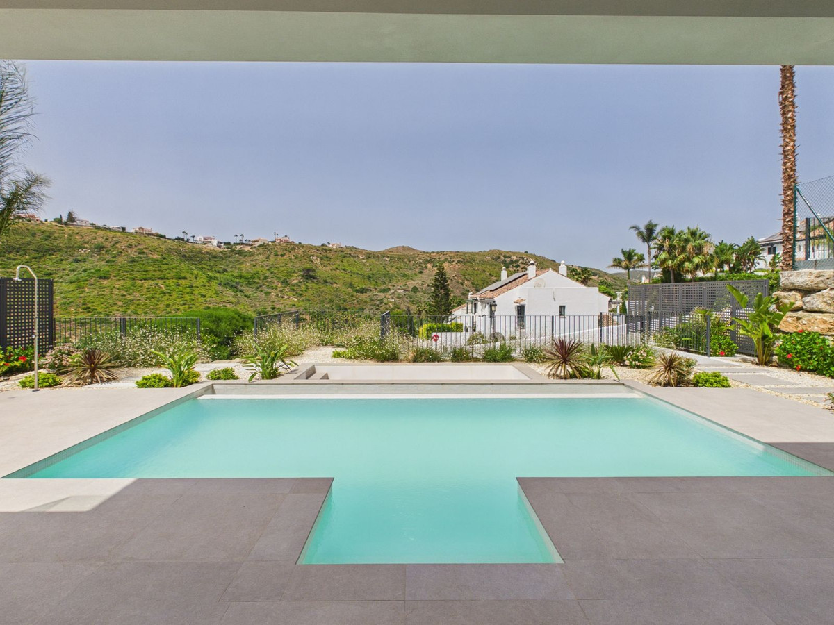 4-slaapkamer villa met privézwembad in La Duquesa, Manilva in La Duquesa - foto 2