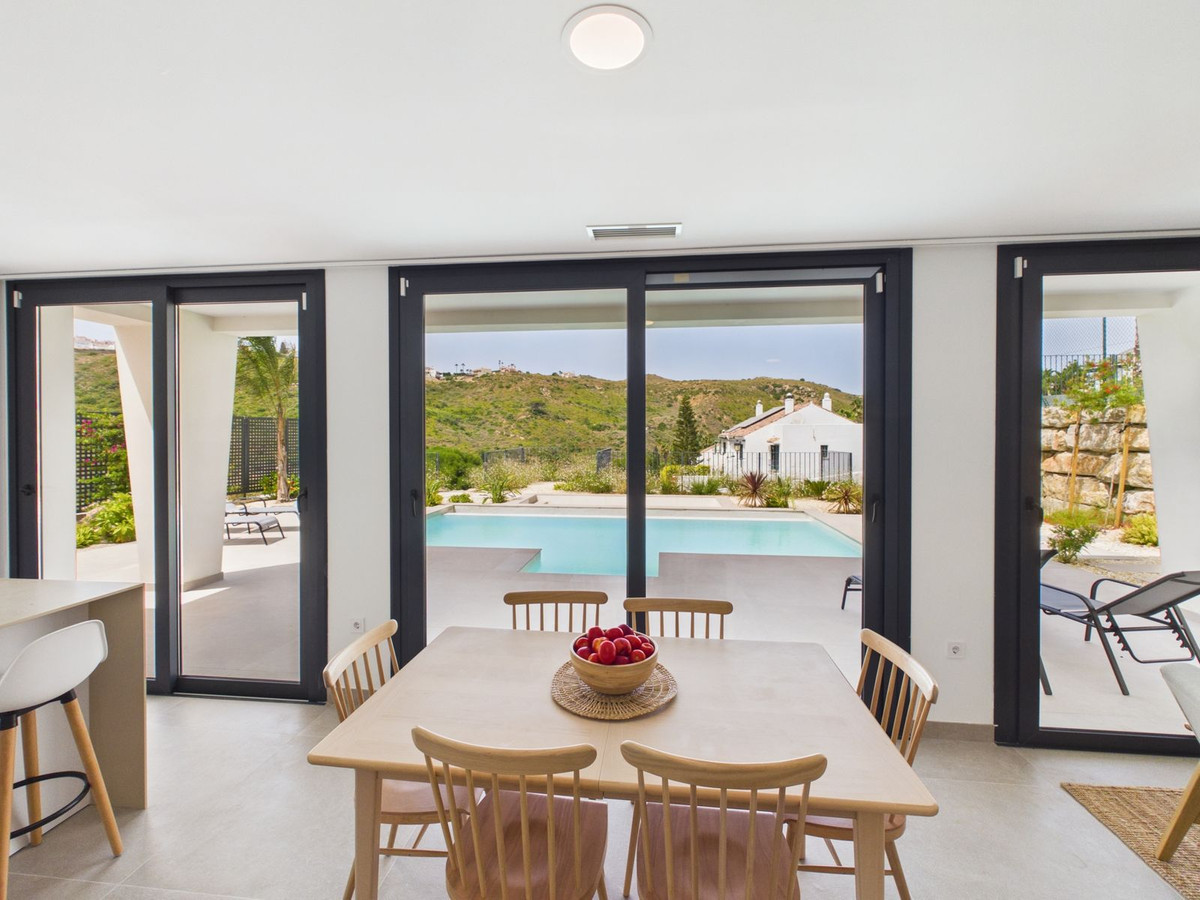 4-slaapkamer villa met privézwembad in La Duquesa, Manilva in La Duquesa - foto 9