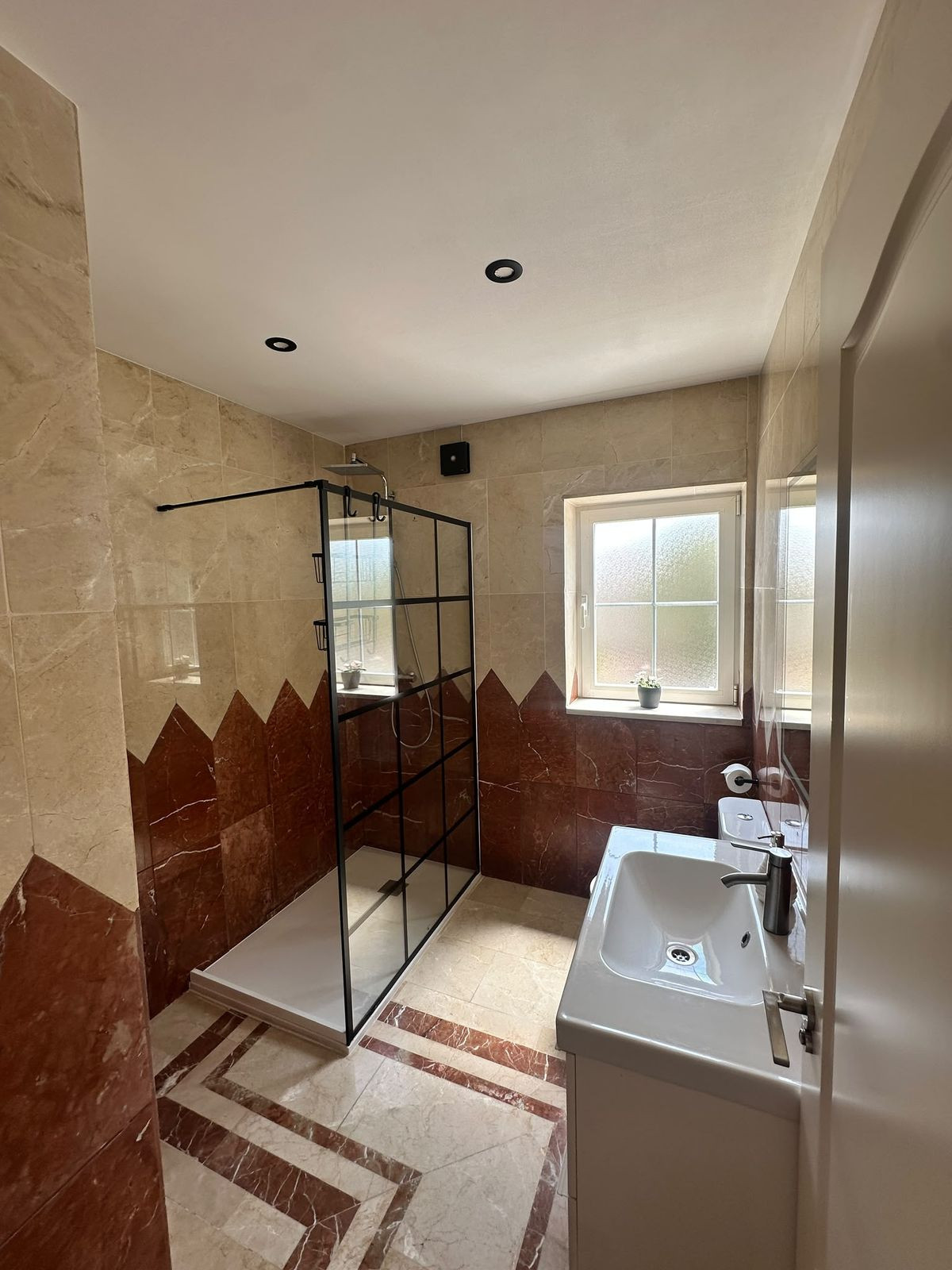 Estepona: 5-slaapkamer vrijstaande villa met panoramisch zeezicht in Estepona - foto 13