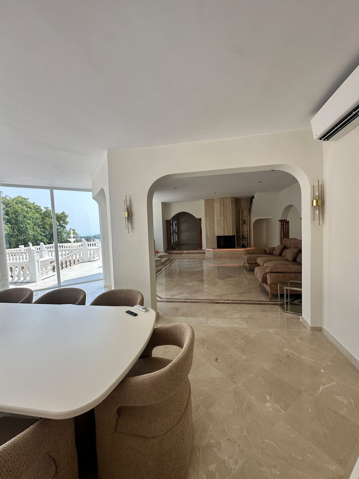 Estepona: 5-slaapkamer vrijstaande villa met panoramisch zeezicht in Estepona - foto 20