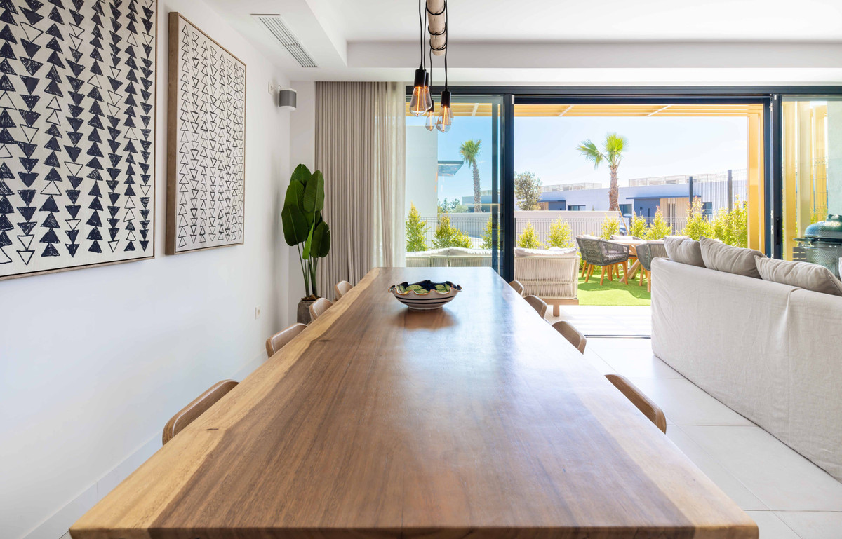 4-slaapkamerwoning in El Chaparral in El Chaparral - foto 11